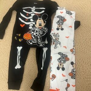 Disney Mickey Halloween Pajama Set